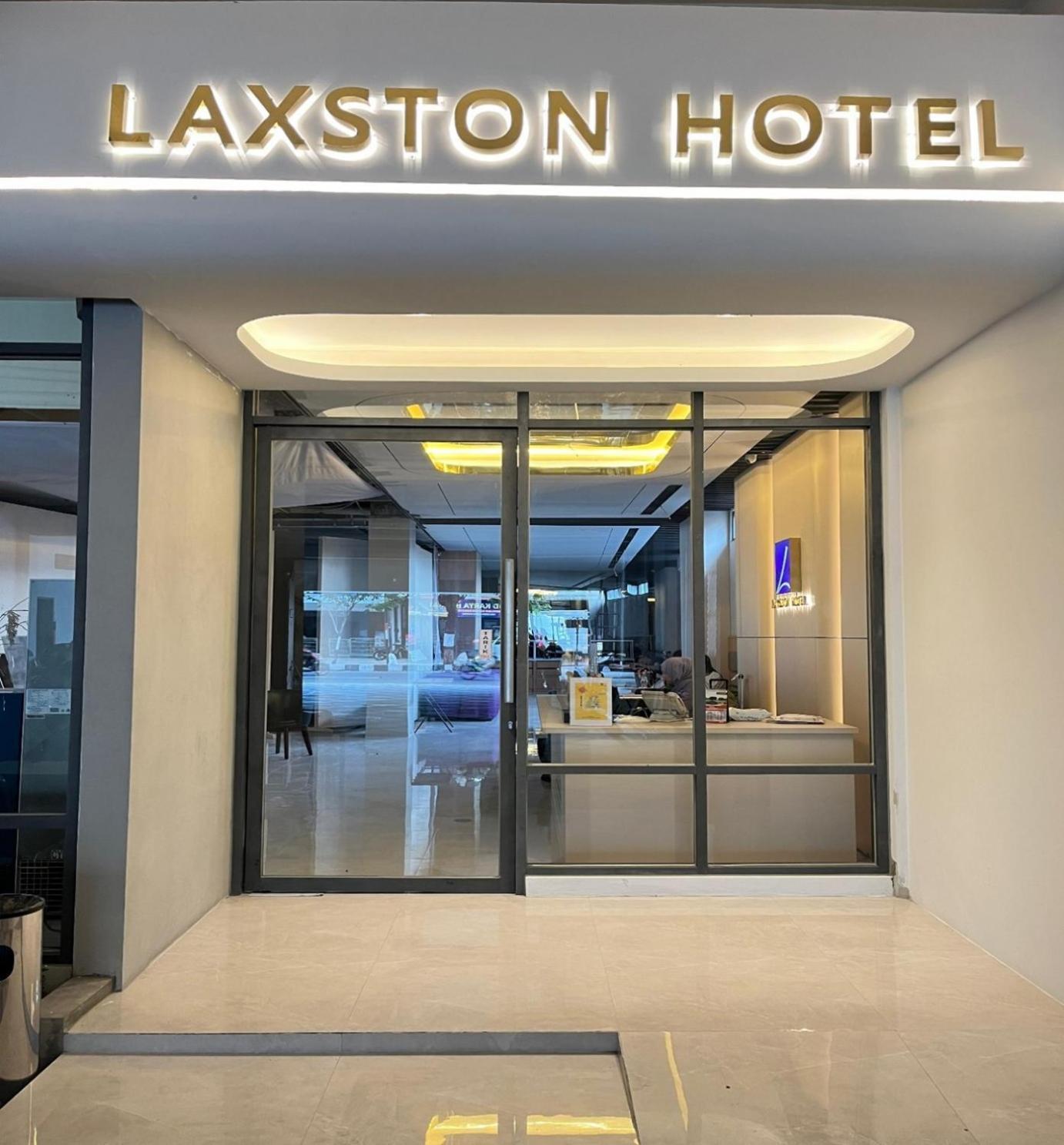 Laxston Hotel Jogjacarta Exterior foto